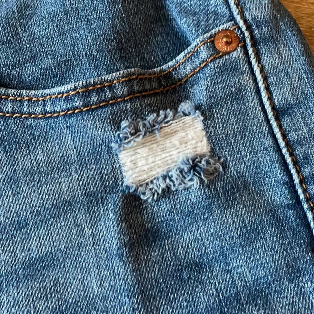 Levi’s Wedgie Short Denim Shorts